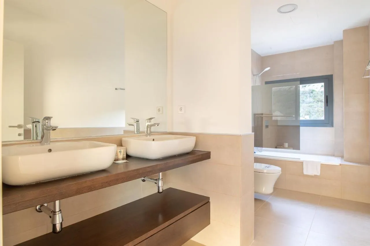 2260-Luxury Villa With Private Pool And Seaview Manilva